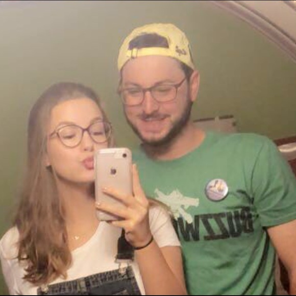 Meet your Posher, Abby - Picture 1 of 1